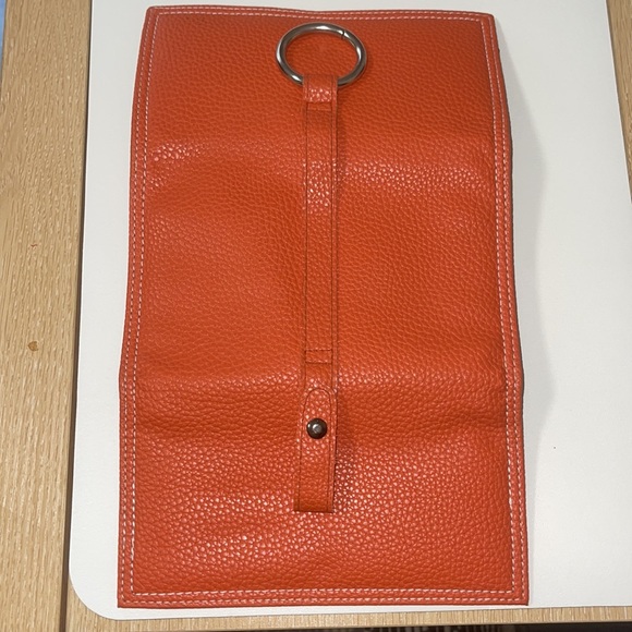 NEW- Leather, travel jewelry holder. Orange w/Slv. met closure. 9 compartments. - Picture 5 of 5